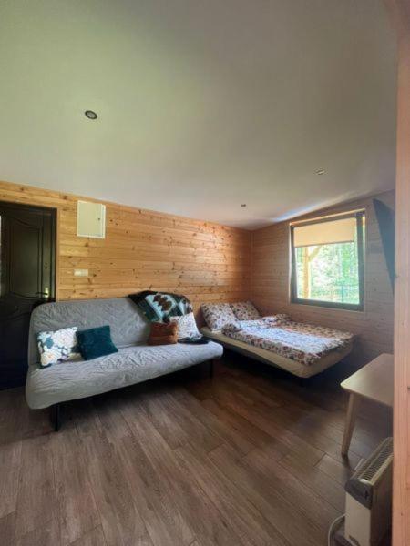 Lesny Zakatek Bed and Breakfast Smardzewice Buitenkant foto