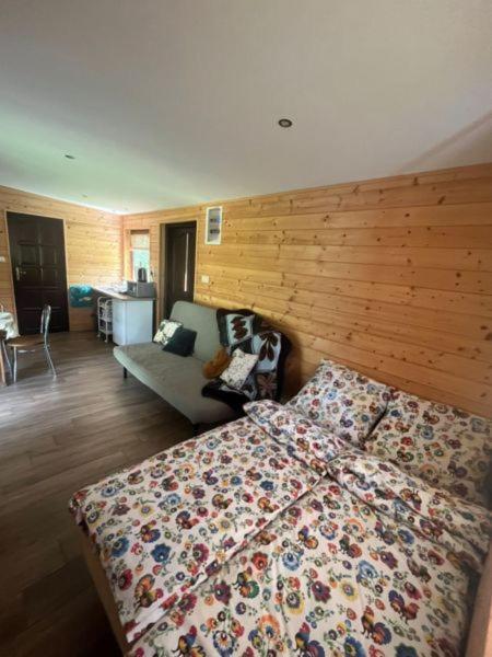Lesny Zakatek Bed and Breakfast Smardzewice Buitenkant foto