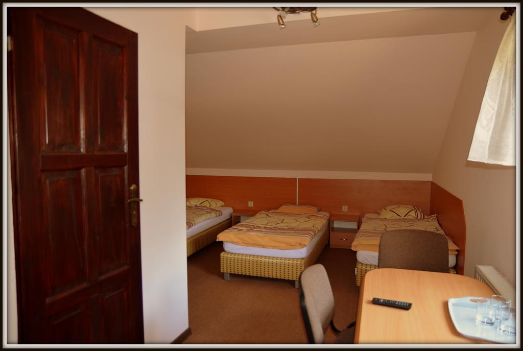Lesny Zakatek Bed and Breakfast Smardzewice Buitenkant foto