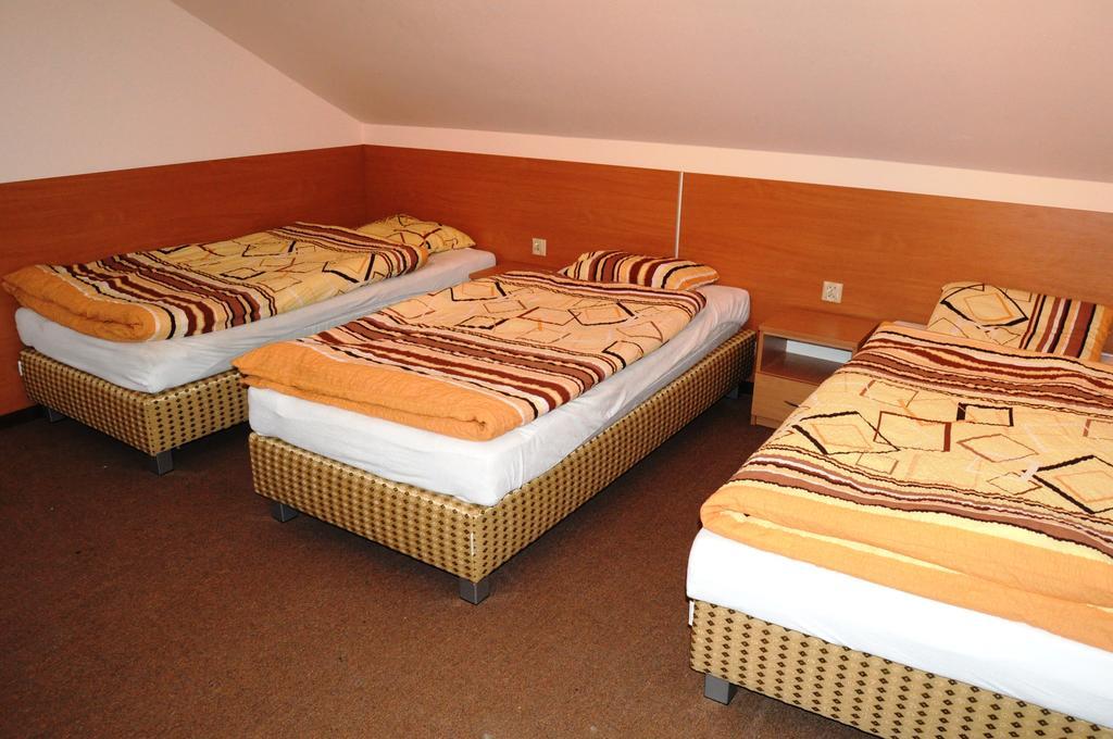 Lesny Zakatek Bed and Breakfast Smardzewice Buitenkant foto