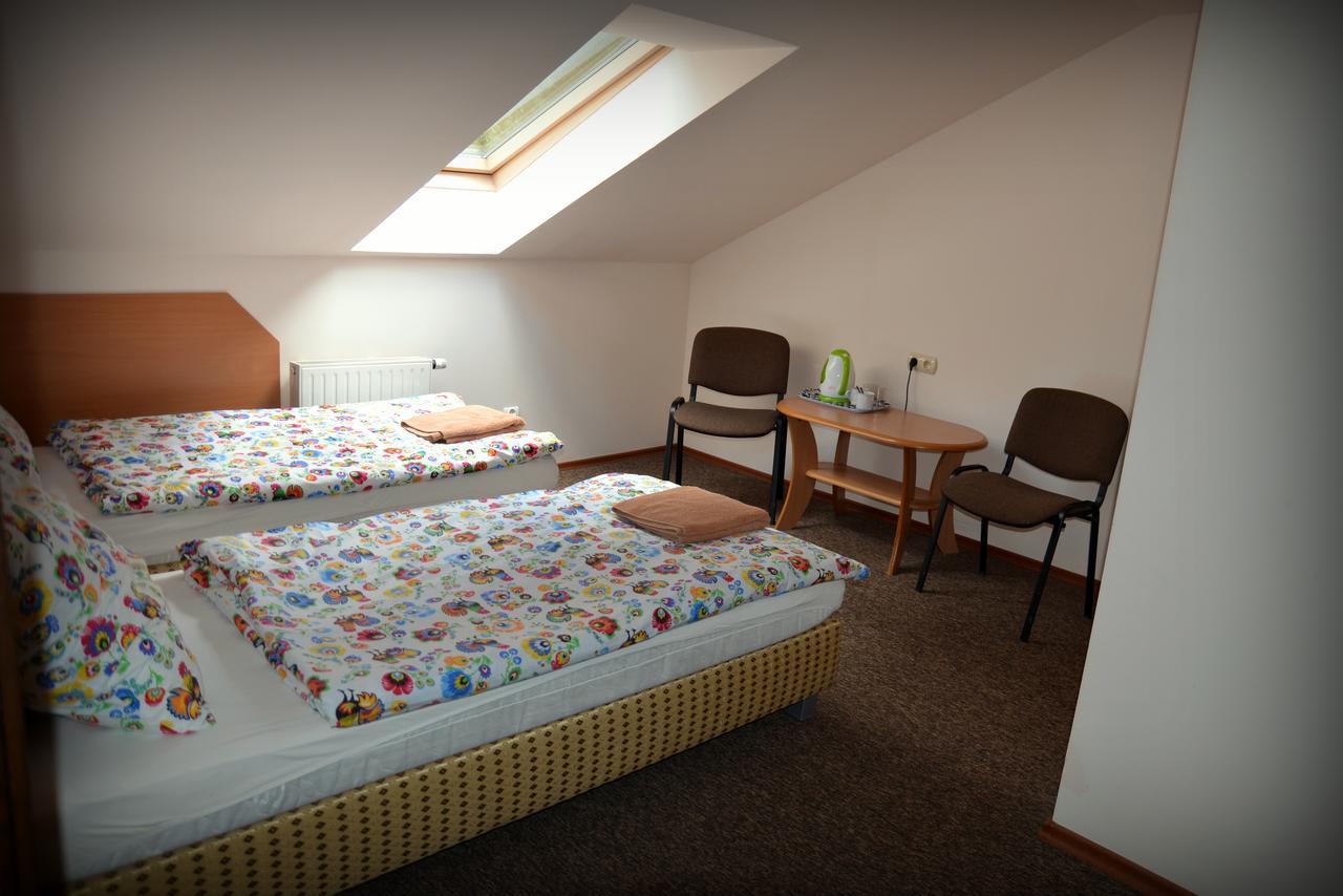 Lesny Zakatek Bed and Breakfast Smardzewice Buitenkant foto